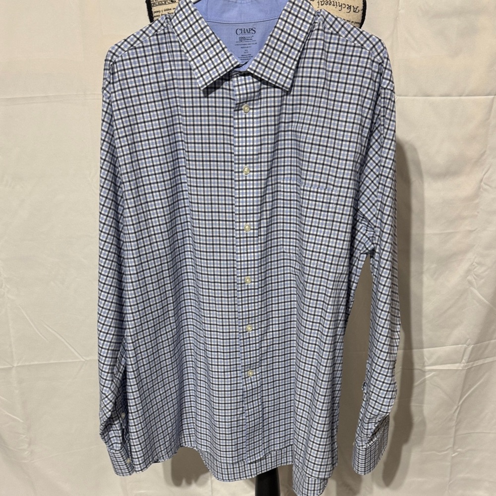 💜3/$12💜 Chaps Navy and White Plaid Men's Shirt